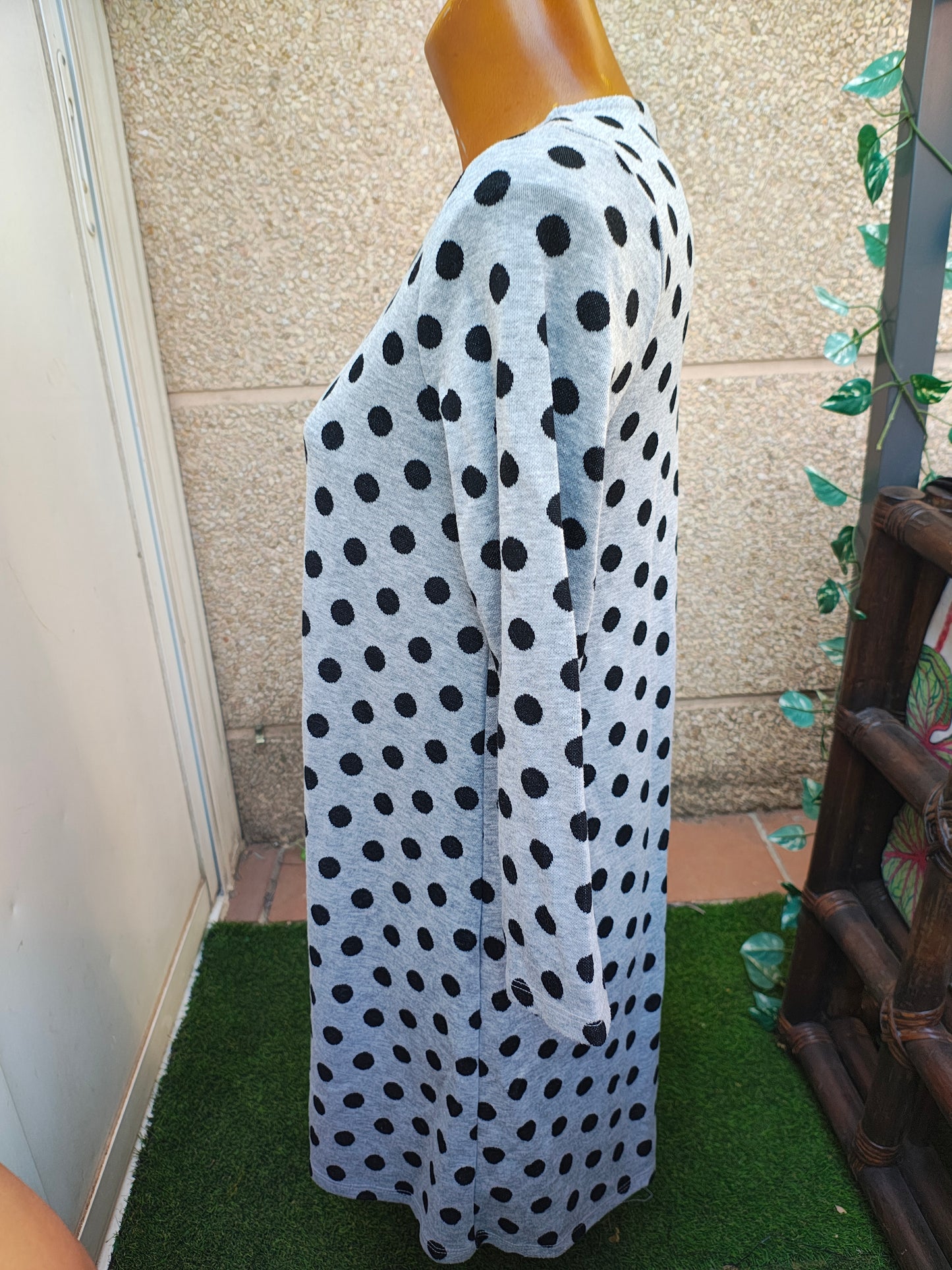 USADO – Vestido de lunares gris con manga 3/4 Stradivarius (Talla S)