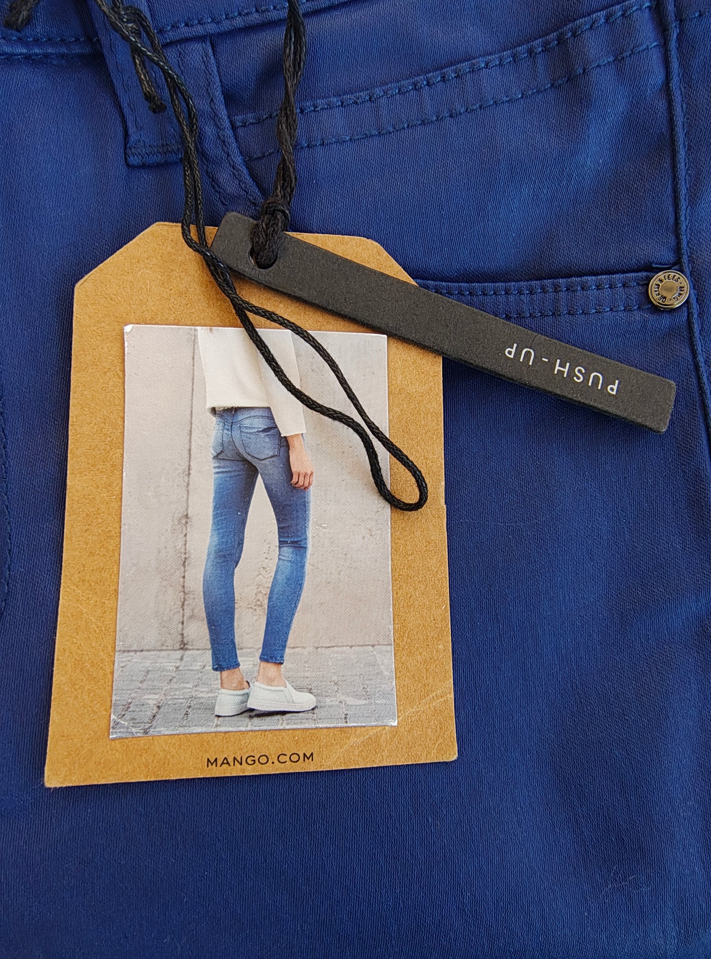 NUEVO – Pantalón push-up azul eléctrico Mango Denim & Tees modelo BELLE (Talla EUR 32)