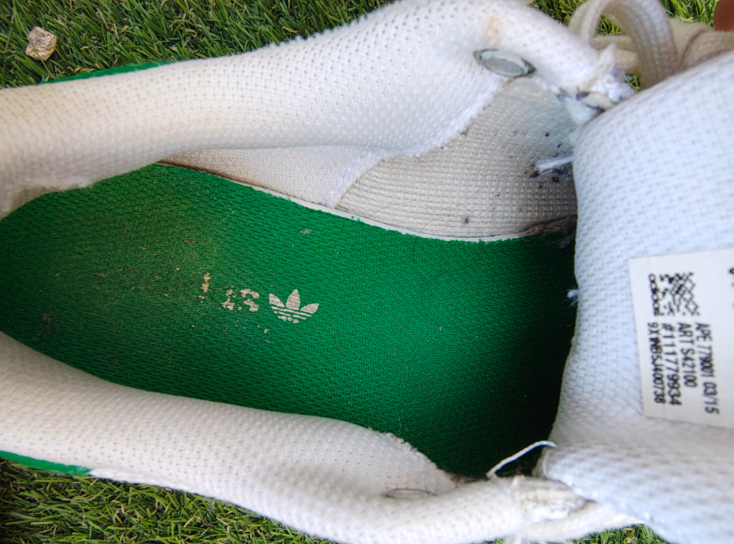 USADO – Zapatillas blancas Adidas Stan Smith Primeknit con detalles verdes (Talla 38)