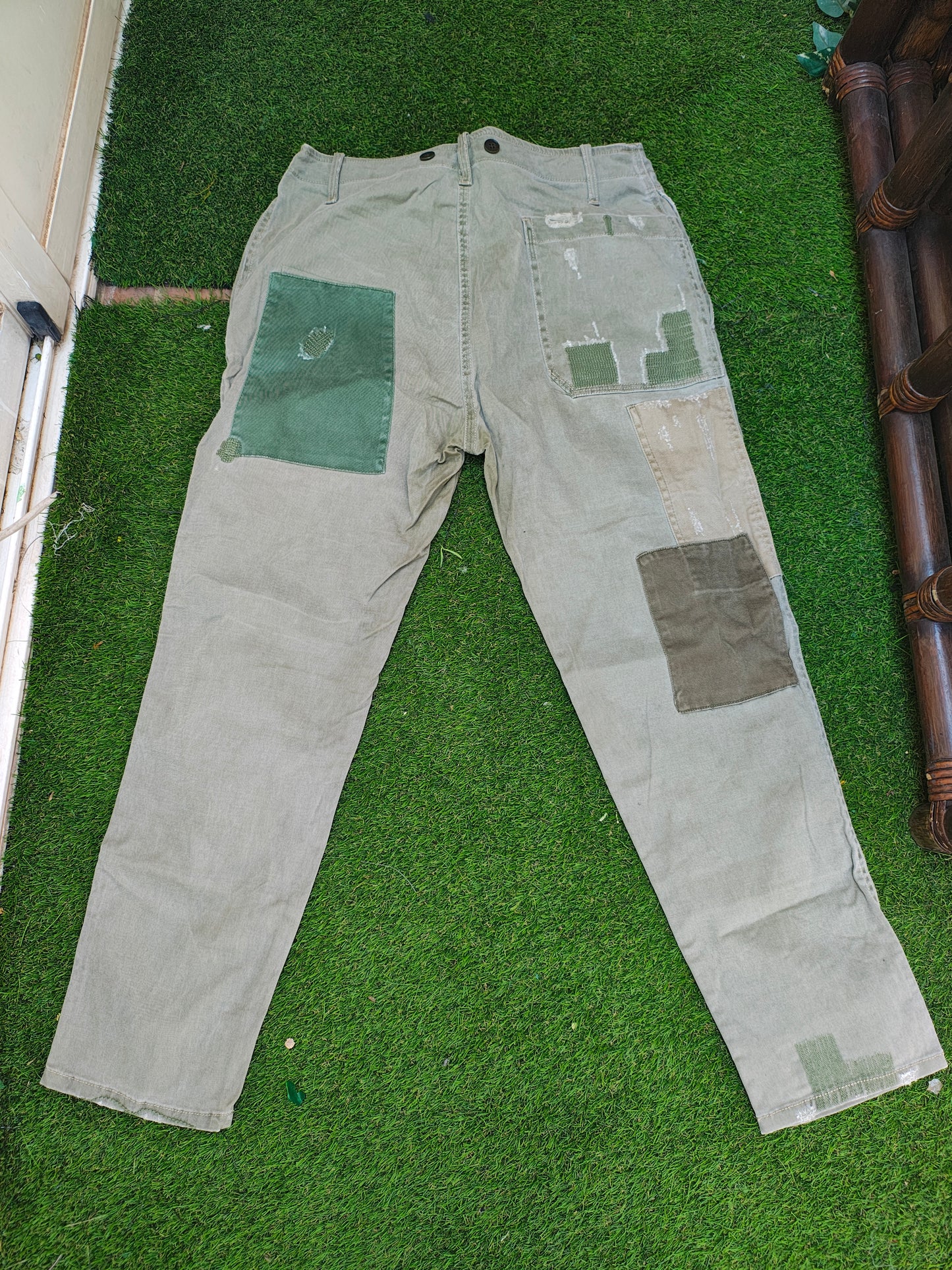 USADO – Pantalones parcheados estilo militar Zara Woman Premium Denim (Talla 36)