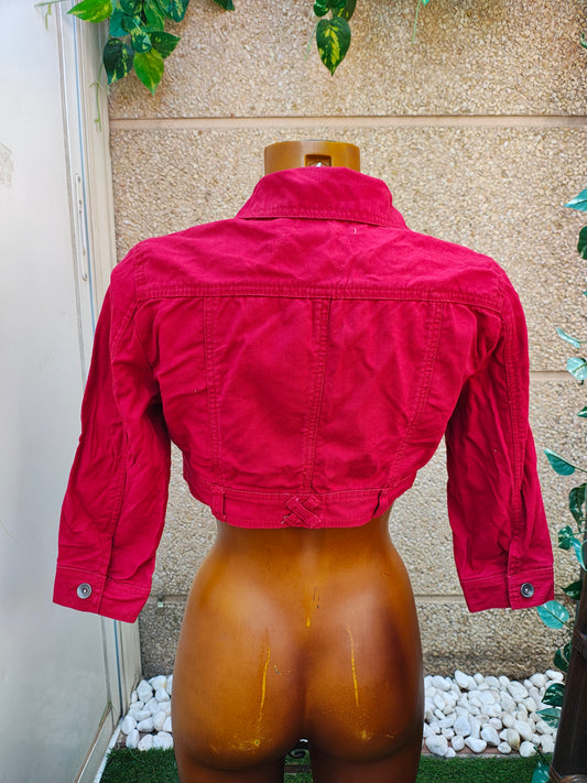 USADO – Chaqueta corta roja de manga tres cuartos STRADIVARIUS (Talla M)