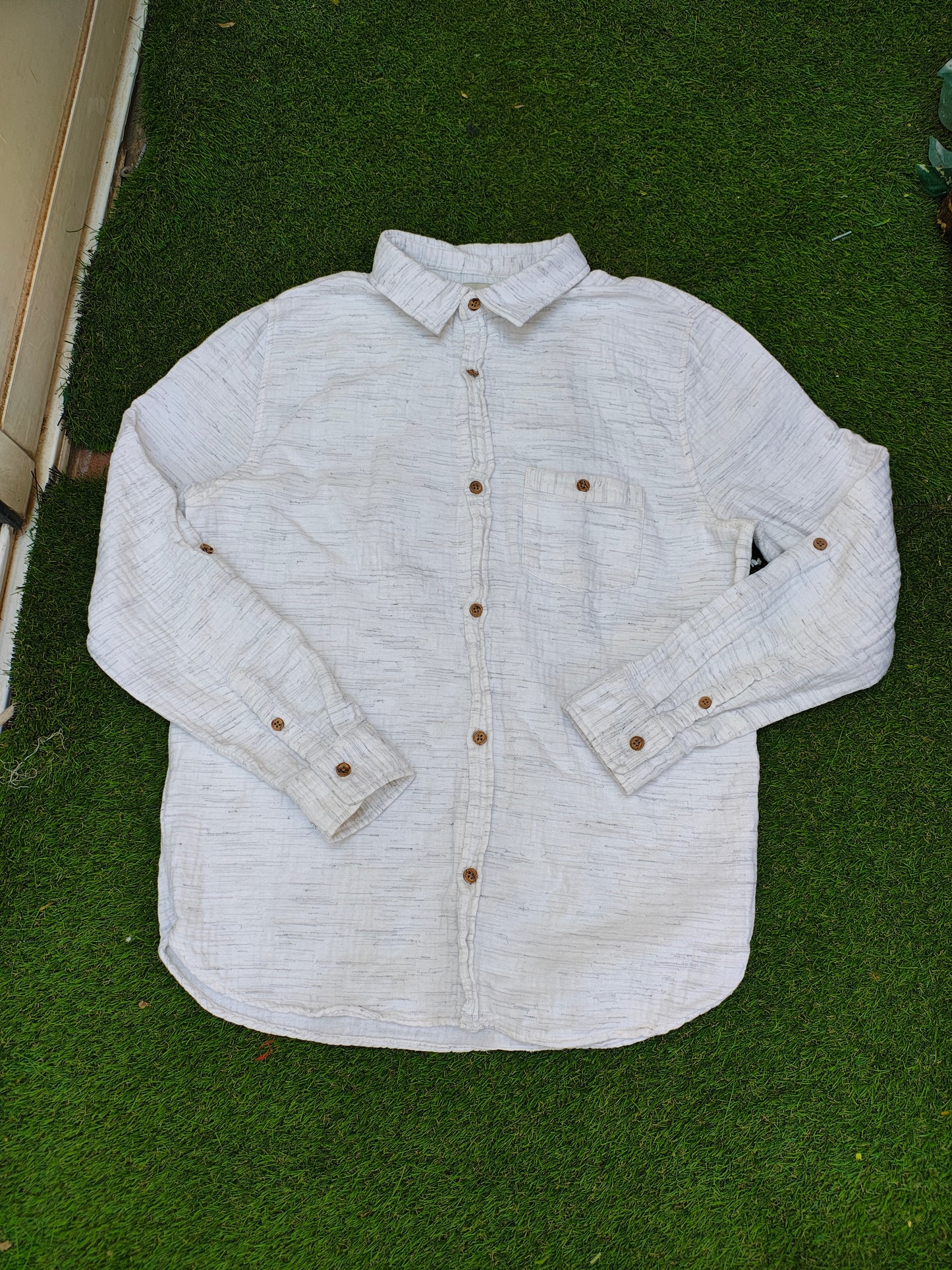 USADO – Camisa de manga larga blanca con textura ZARA BOYS (Talla 11/12 – 152 cm)
