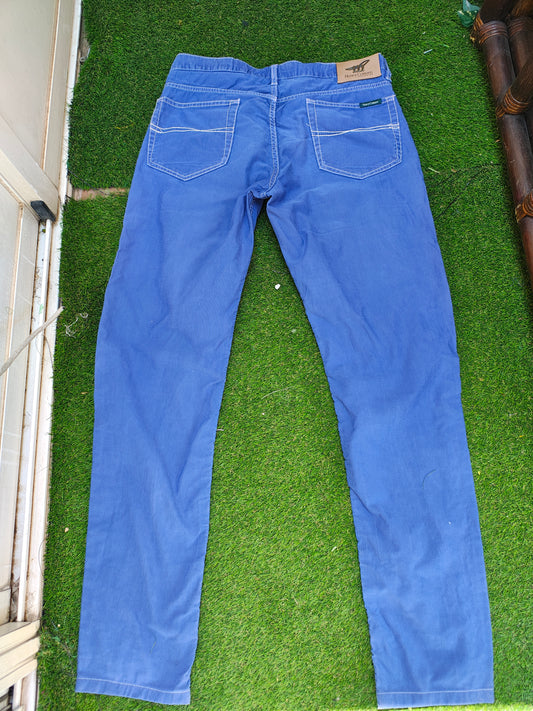 USADO – Pantalón chino azul Henry Cotton’s (Talla 30)