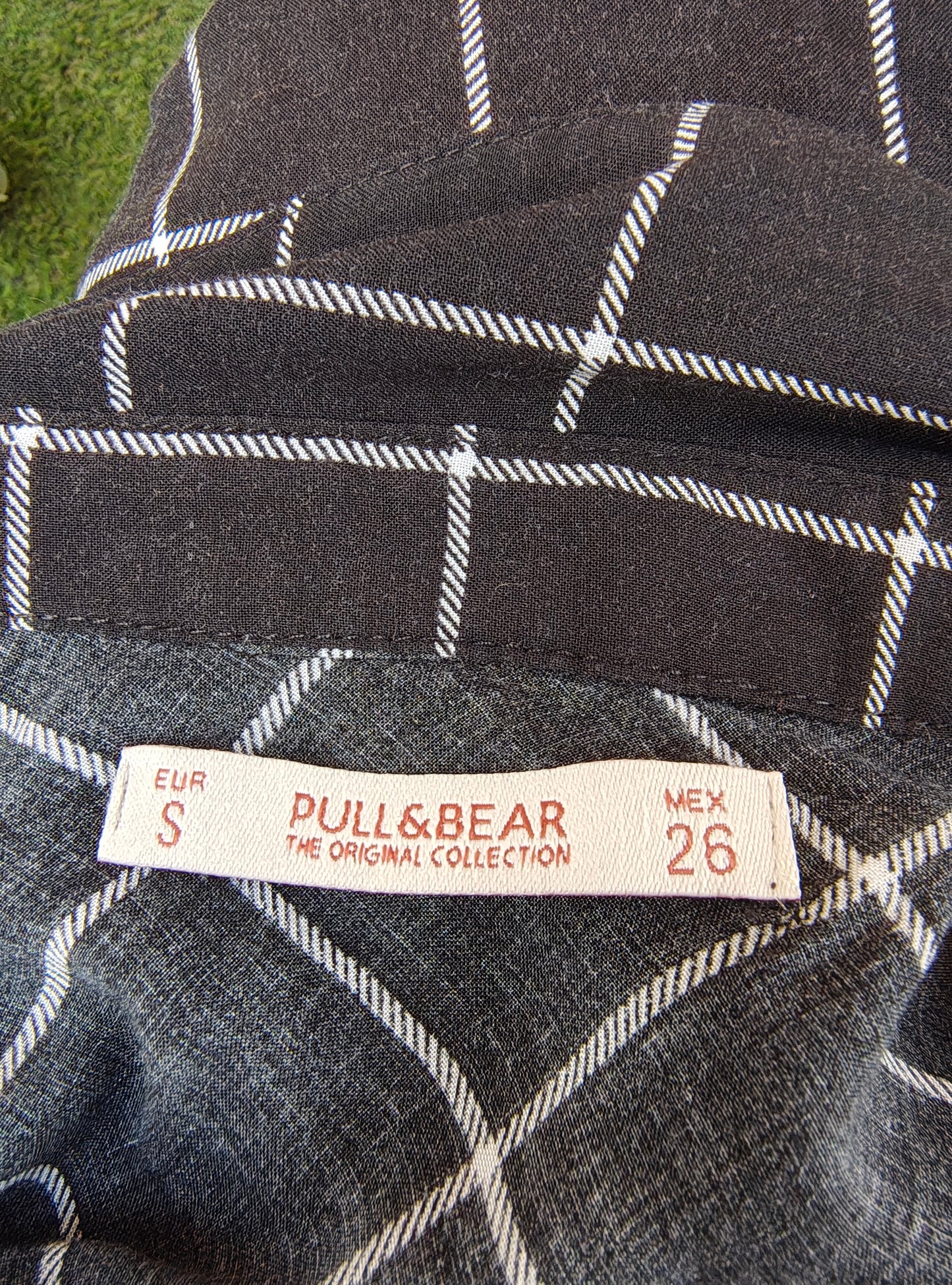 USADO – Camisa negra de cuadros blancos Pull&Bear The Original Collection (Talla S)