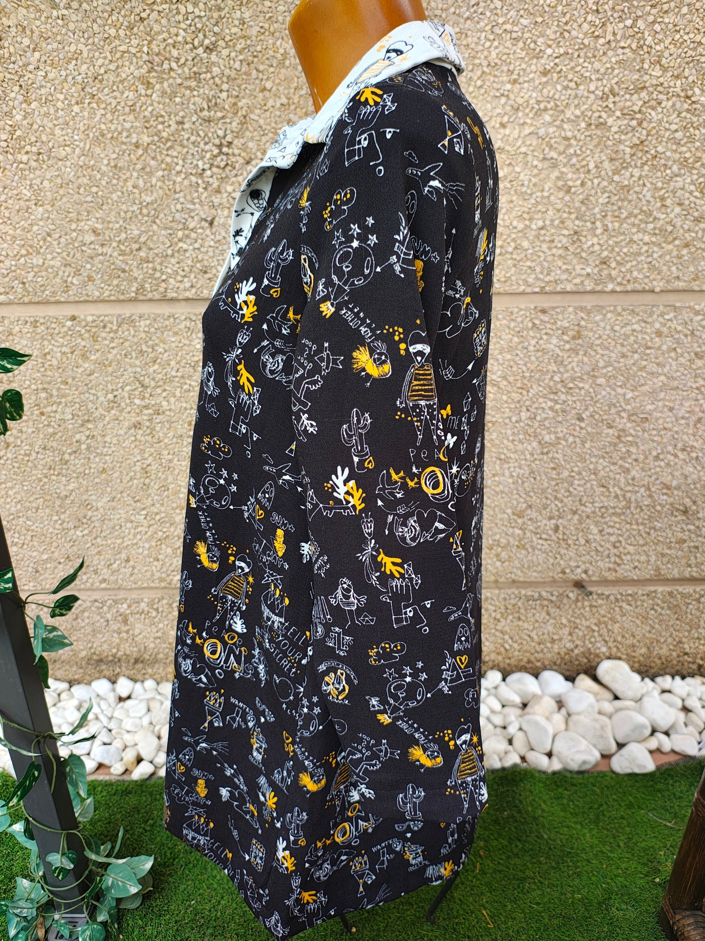 USADO – Vestido camisero estampado gráfico ZARA Trafaluc (Talla XS)