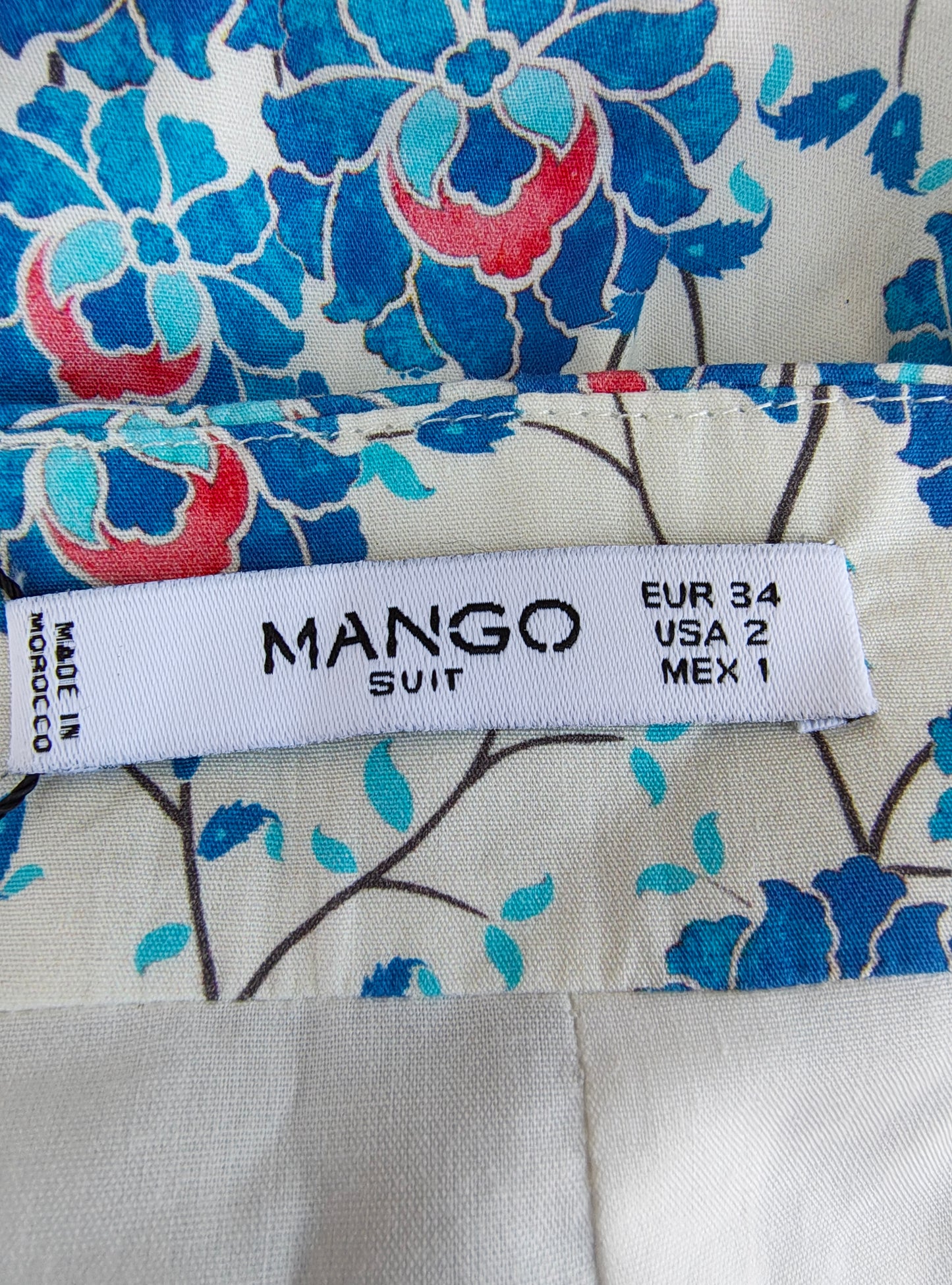 NUEVO – Falda floral blanca con estampado azul y rojo MANGO Suit (Talla EUR 34)