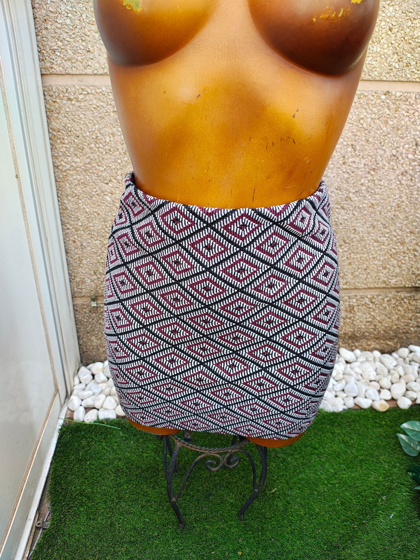 USADO – Falda tubo étnica multicolor ZARA Trafaluc (Talla S)