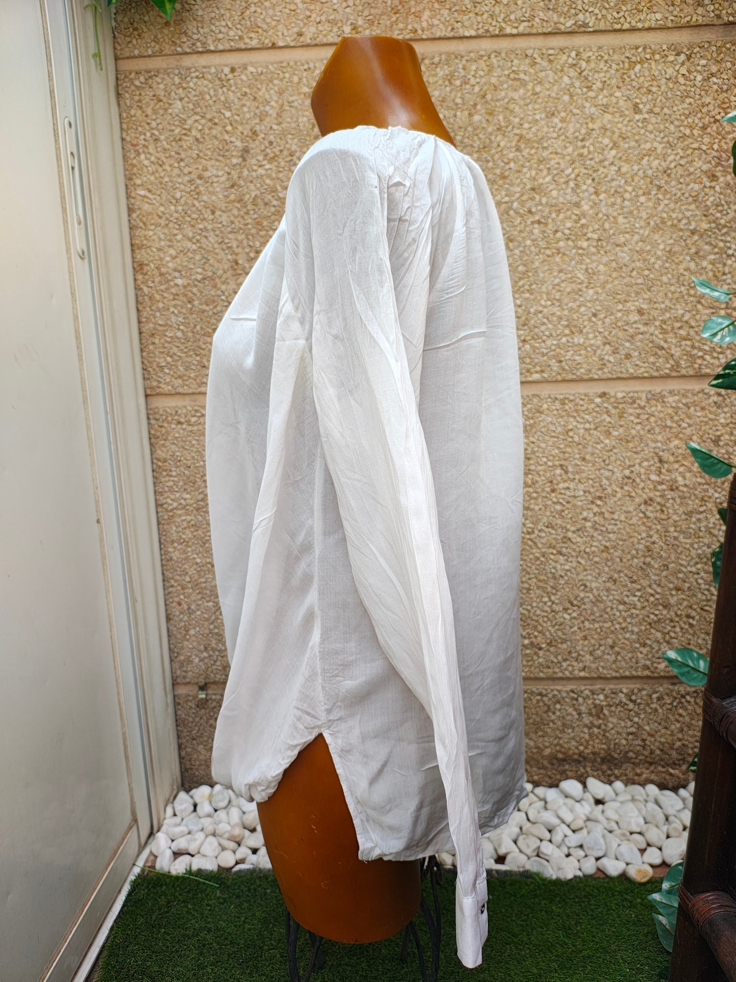 USADO – Blusa cruzada blanca ZARA WOMAN (Talla XS)
