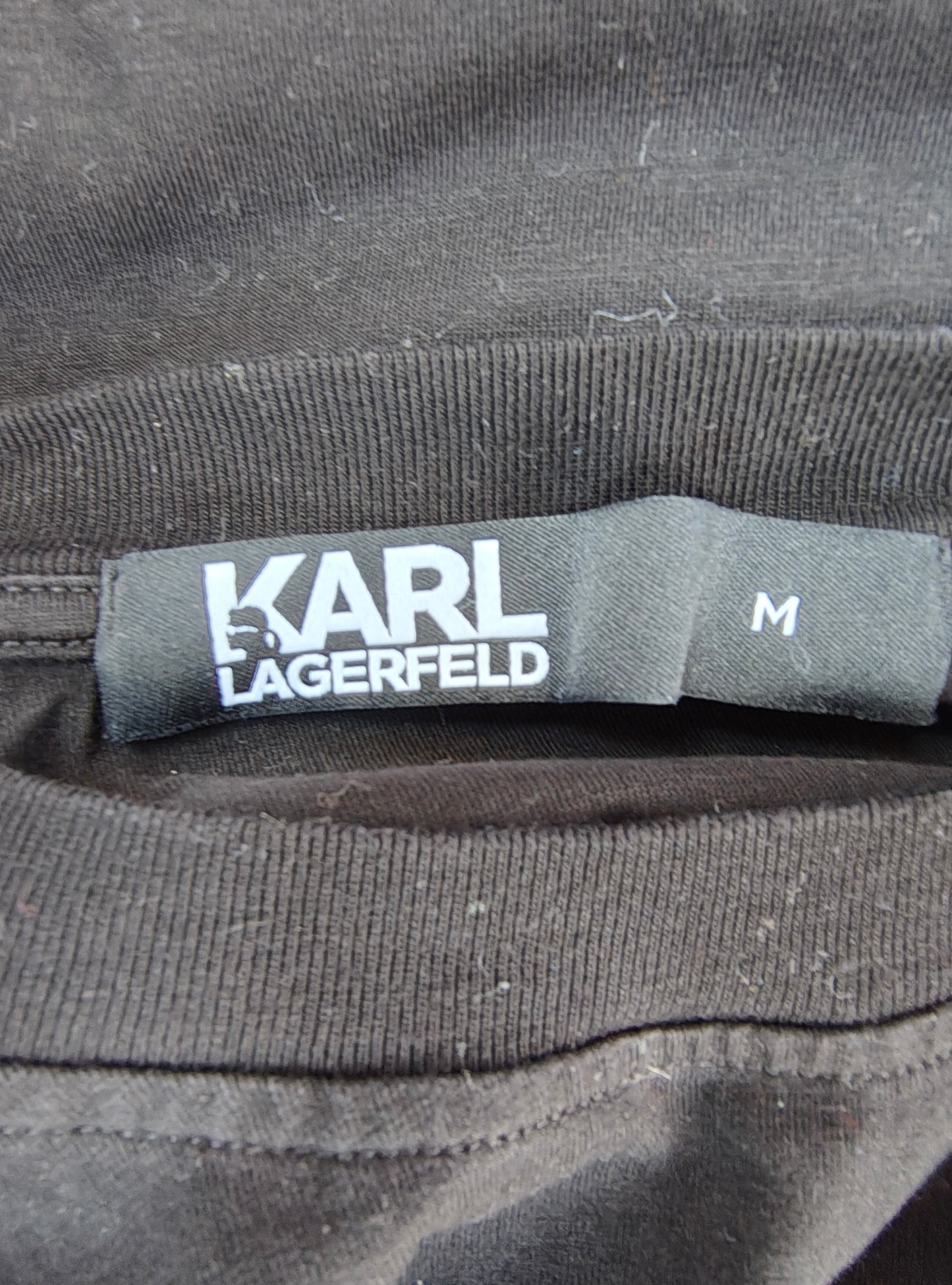 USADO – Camiseta negra con estampado gráfico KARL LAGERFELD (Talla M)