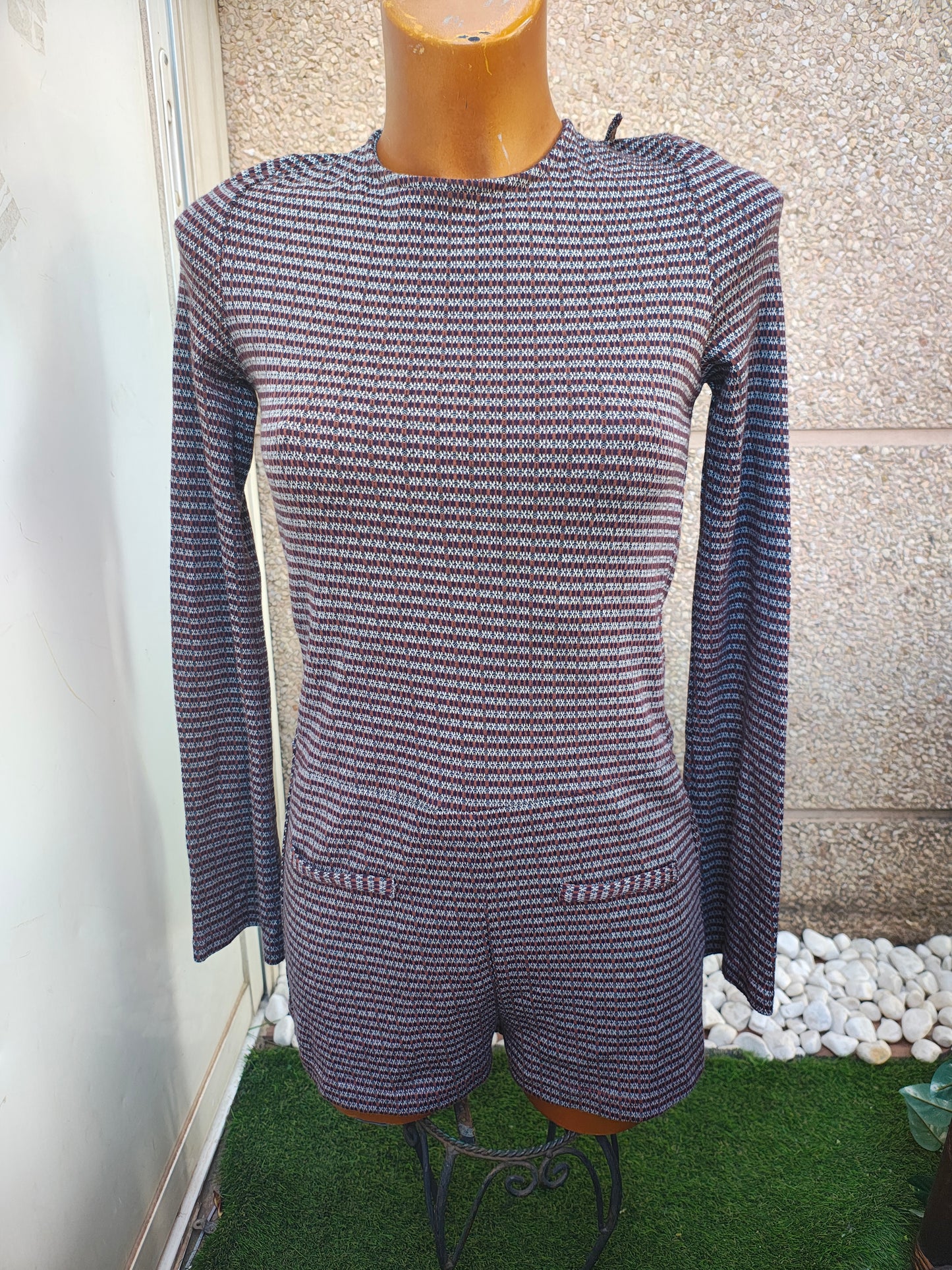 NUEVO – Mono de punto a rayas marrón, negro y blanco Pull&Bear (Talla M)