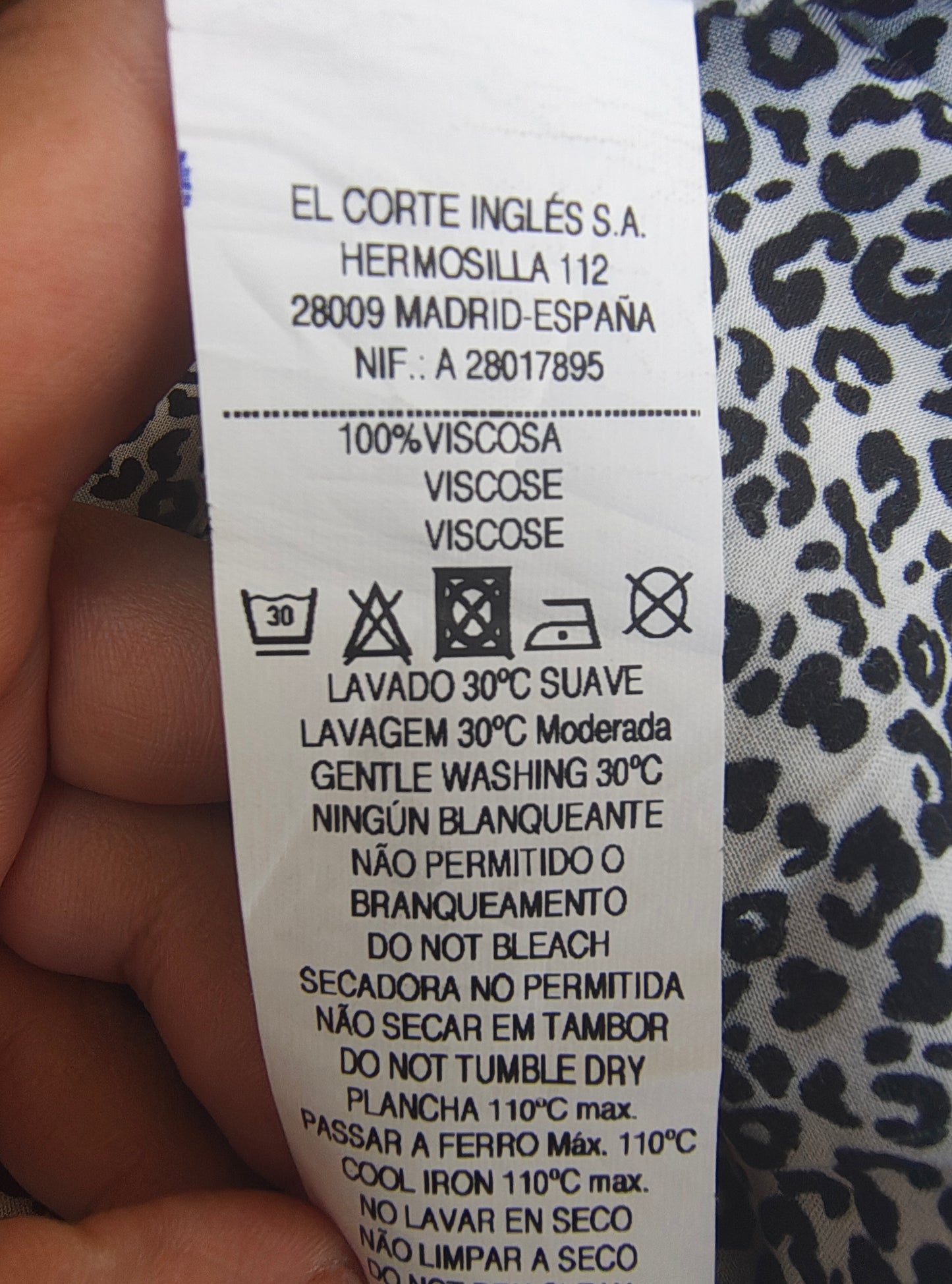 USADO – Vestido estampado animal print blanco y negro EASY WEAR (Talla M)