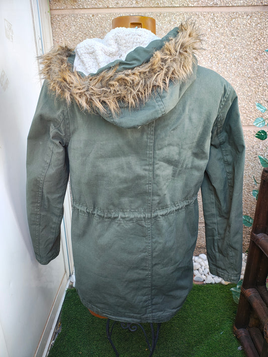 USADO – Parka verde con cordón ajustable y capucha con pelo Springfield (Talla 38)