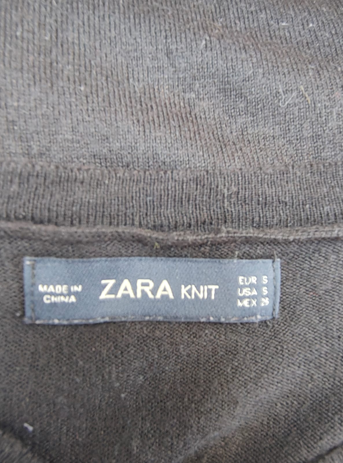 USADO –Blusa negro de lunares blancos ZARA KNIT (Talla S)