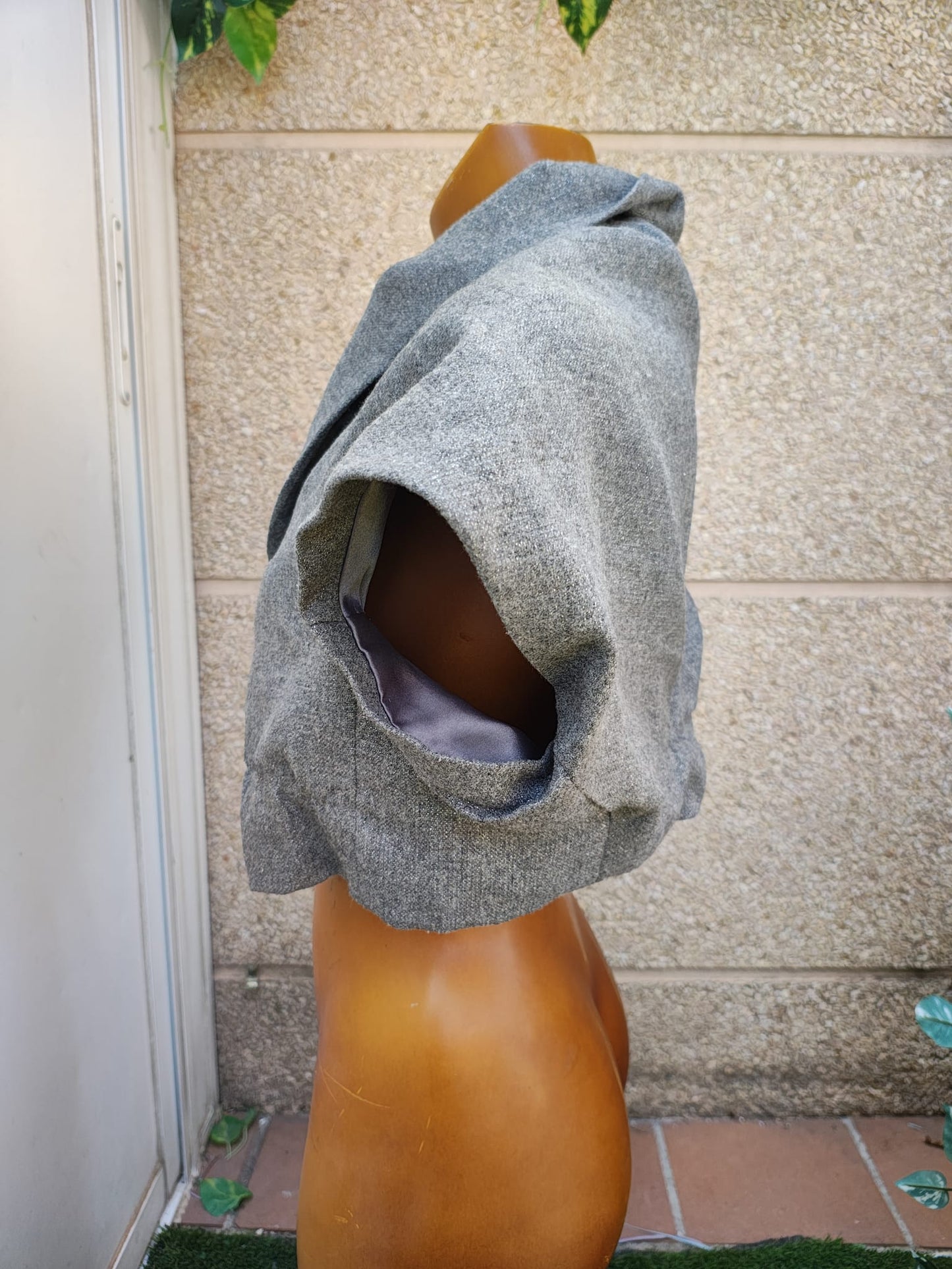 USADO – Bolero gris corto con solapa amplia de MNG (Talla L)