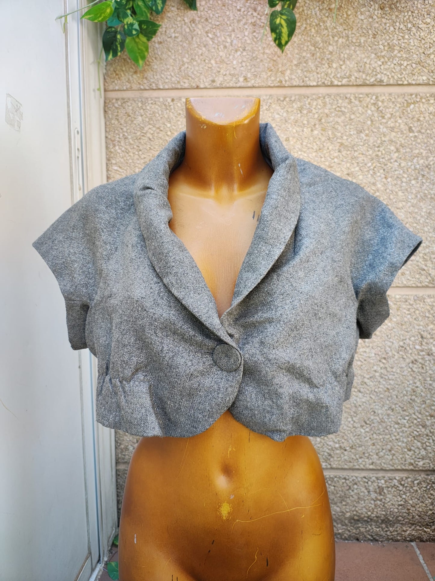 USADO – Bolero gris corto con solapa amplia de MNG (Talla L)