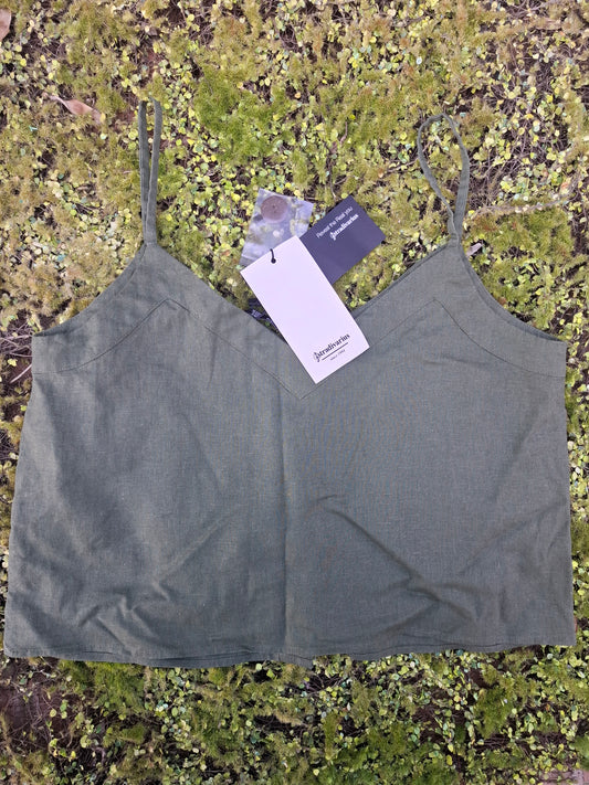 NUEVO– Top verde lino con botones frontales Stradivarius (Talla M)
