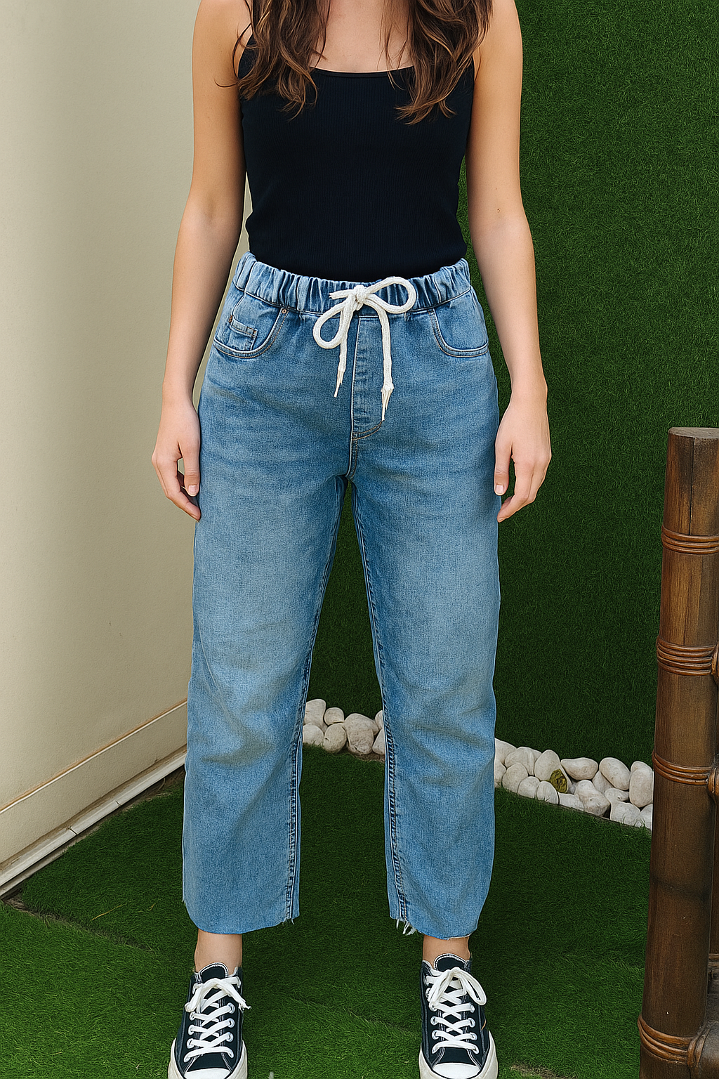 USADO – Pantalón vaquero jogger azul claro Bershka (Talla XS)