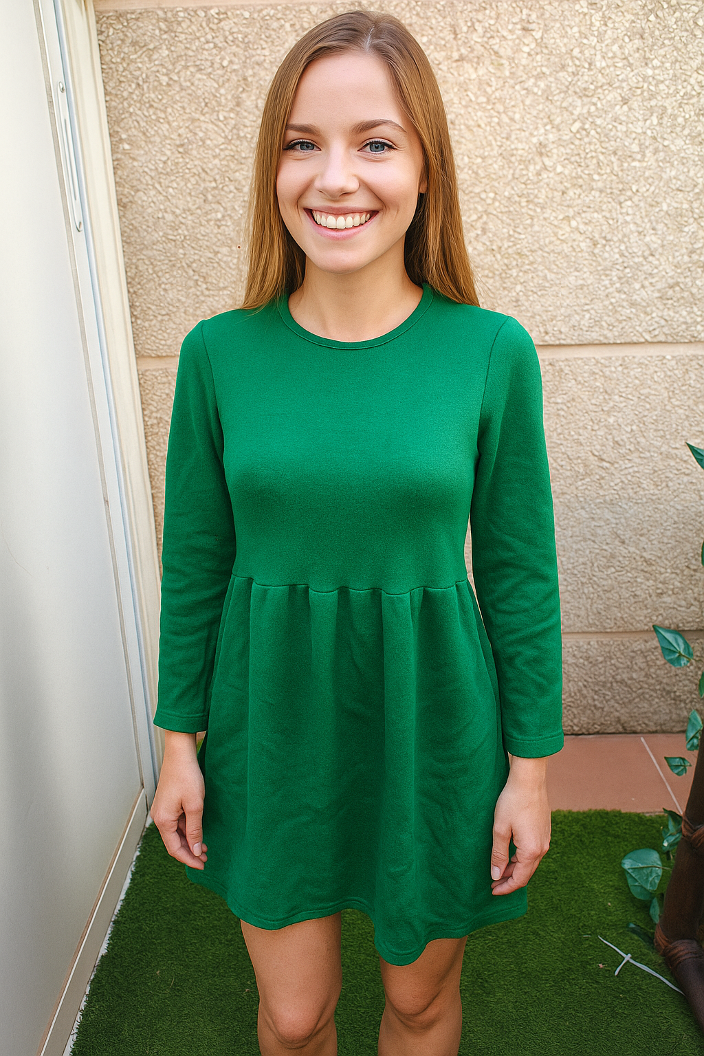 USADO – Vestido verde de punto VALENTINA con corte fruncido (Talla no visible)