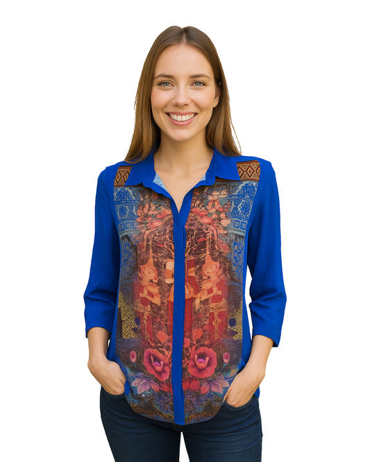 USADO – Camisa larga azul con estampado oriental de STRADIVARIUS (Talla S)