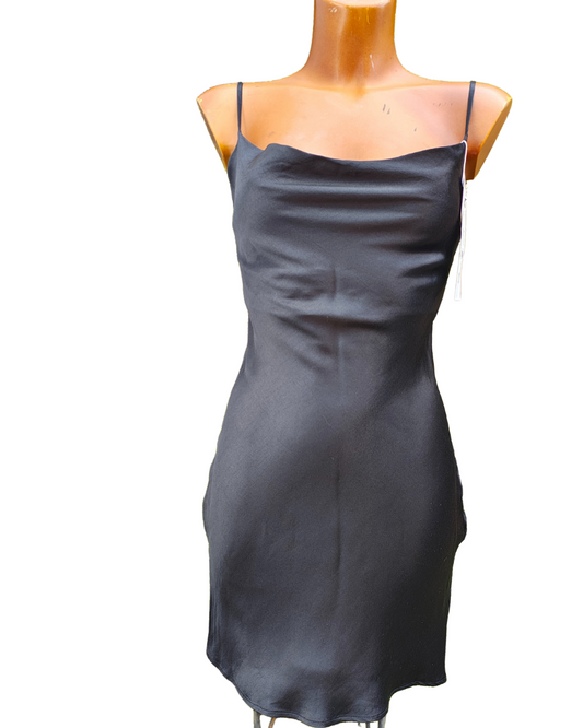 NUEVO - Vestido negro lencero Bershka (Talla XS)