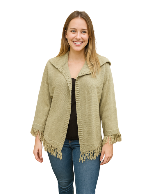USADO – Cárdigan beige de punto con flecos y cuello amplio sin marca visible (Talla M aprox.)
