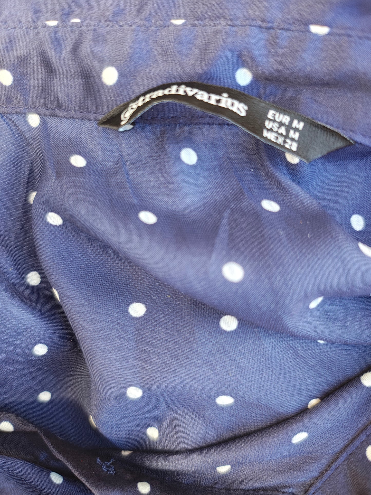 D'OCCASION - Chemisier bleu marine à pois Stradivarius (Taille M)