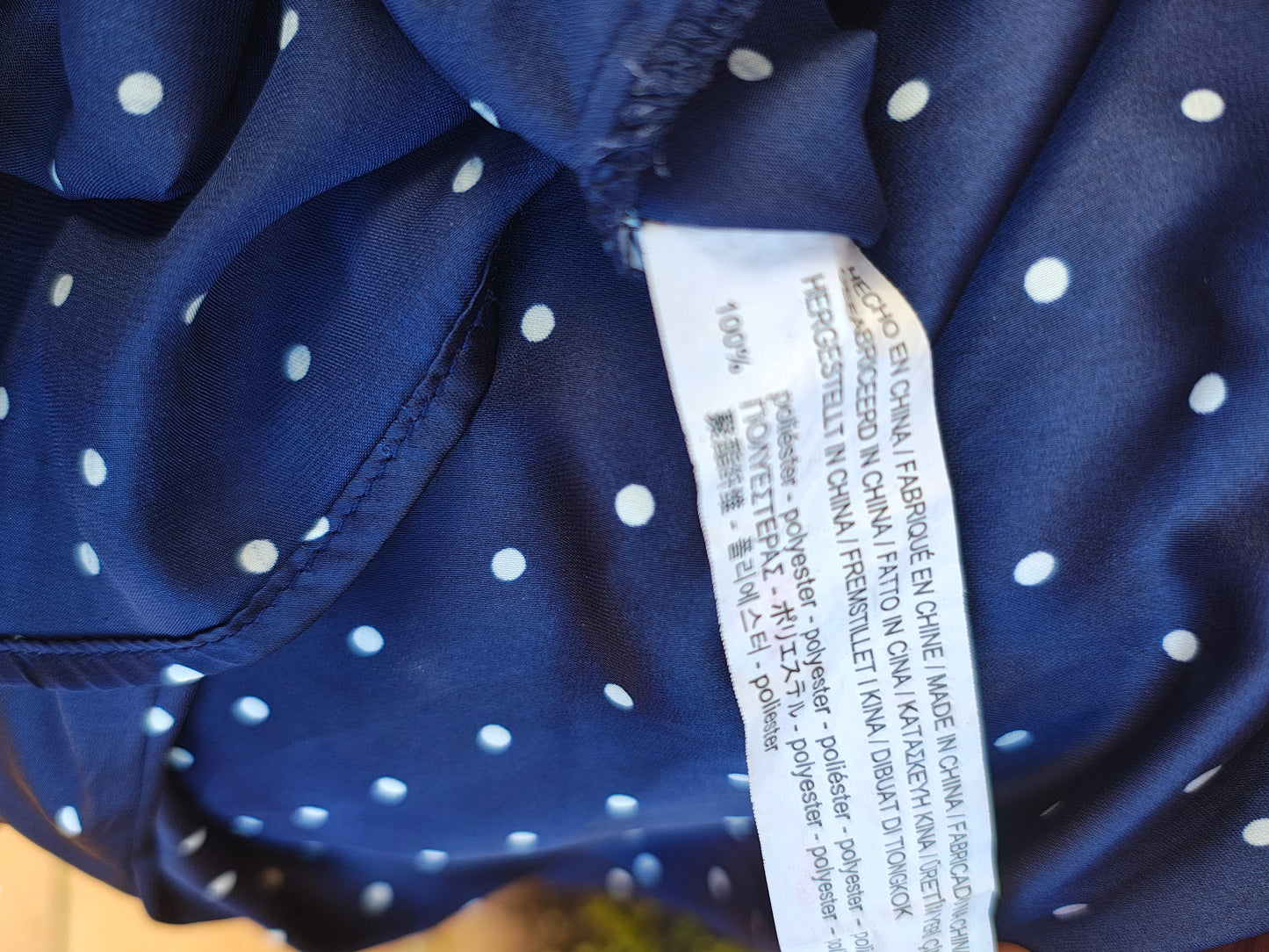 D'OCCASION - Chemisier bleu marine à pois Stradivarius (Taille M)