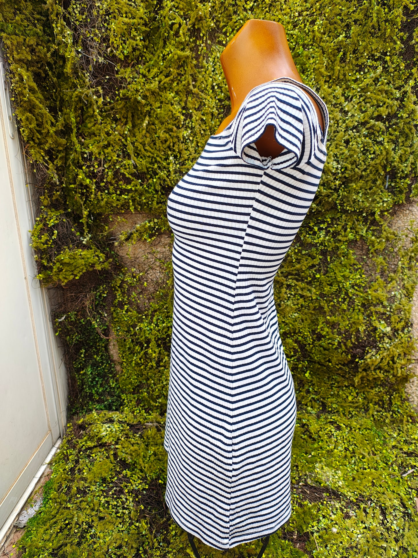 D'OCCASION - Robe rayée bleu marine Bershka BSK Girl (Taille XS)