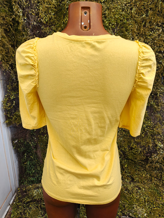 D'OCCASION - T-shirt jaune froncé à manches courtes (Taille S)