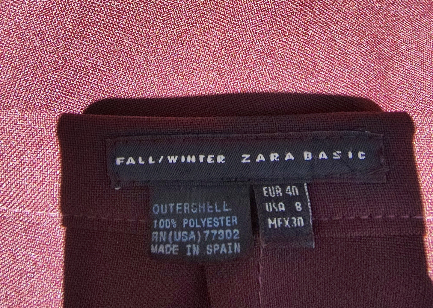 USADO – Falda tubo con abertura lateral Zara Basic (Talla EUR 40)