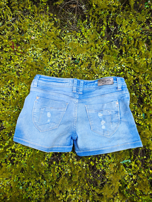 USADO – Shorts vaqueros desgastados azul claro de BERSHKA Denim Collection (Talla EUR 32)