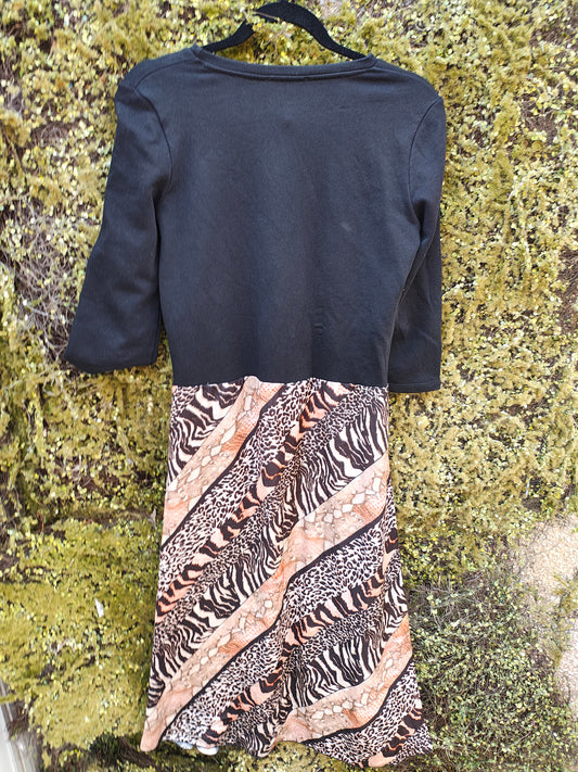 USADO – Vestido largo con estampado animal print y top negro de ZARA (Talla S / EUR S)