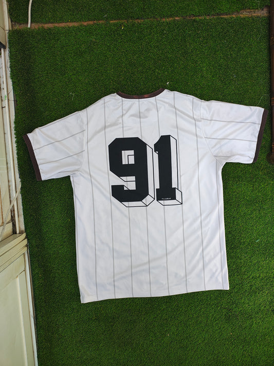 USADO – Camiseta blanca estilo deportivo Pull&Bear "Fanatic Sportswear" (Talla M)