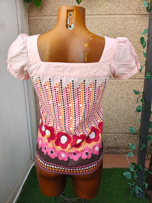D'OCCASION – Top rose à fleurs et carreaux rétro BSK par BERSHKA (Taille S)