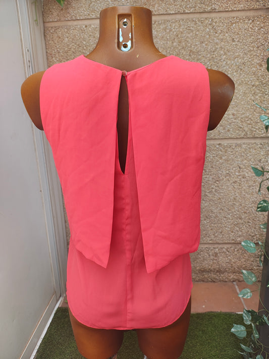 USADO – Top sin mangas coral con doble capa ZARA BASIC (Talla XS)
