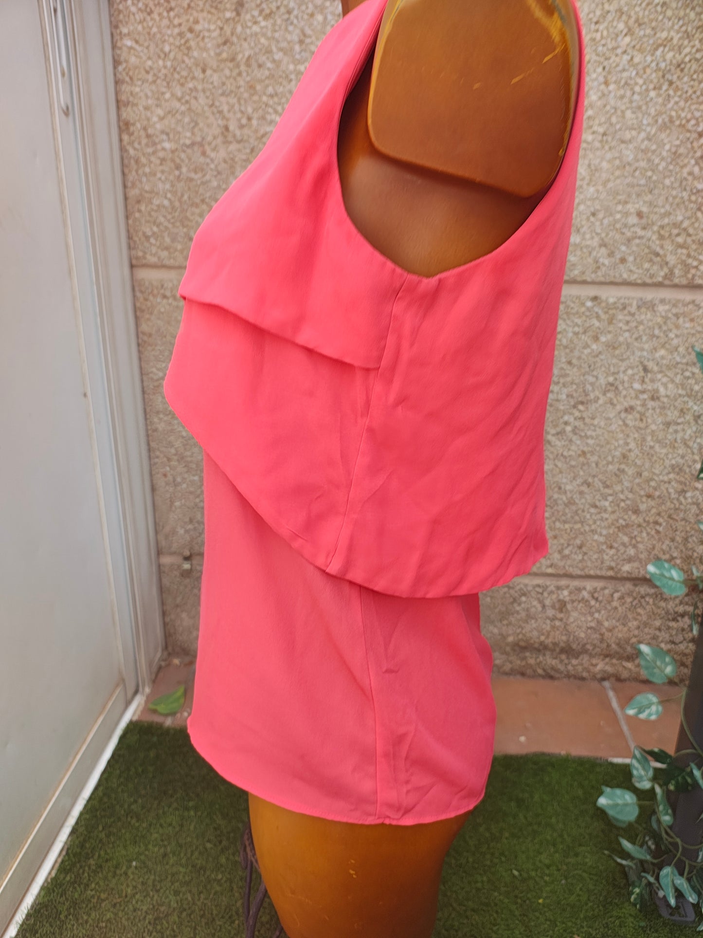 USADO – Top sin mangas coral con doble capa ZARA BASIC (Talla XS)