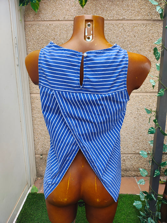 USADO – Top de rayas azul con puntilla blanca ZARA BASIC Collection (Talla XS)