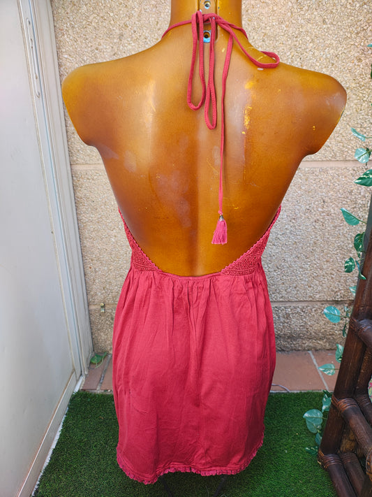 USADO – Vestido corto crochet Burdeos escote halter MNG Suit (Talla S)