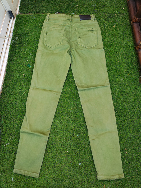 USADO – Pantalón verde super high waist de Stradivarius (Talla EUR 36)