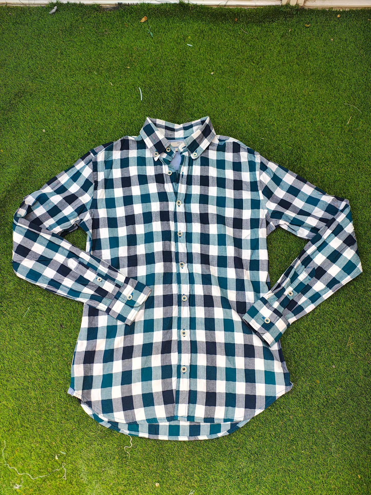 USADO – Camisa de cuadros verde y negro MNG MAN (Talla EUR XS)