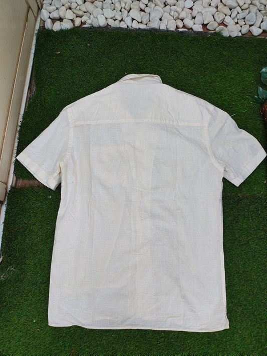 USADO – Camisa beige con estampado geométrico de colores ZARA (Talla S)