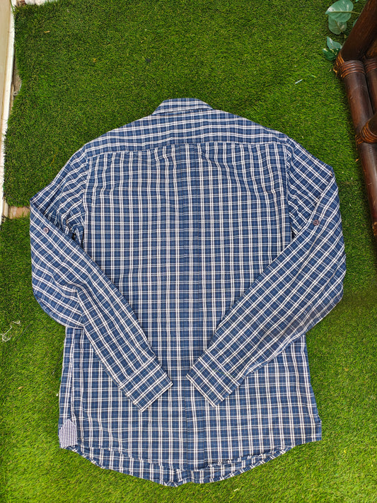 USADO – Camisa de cuadros azul marino y beige SFERA Urban (Talla S)