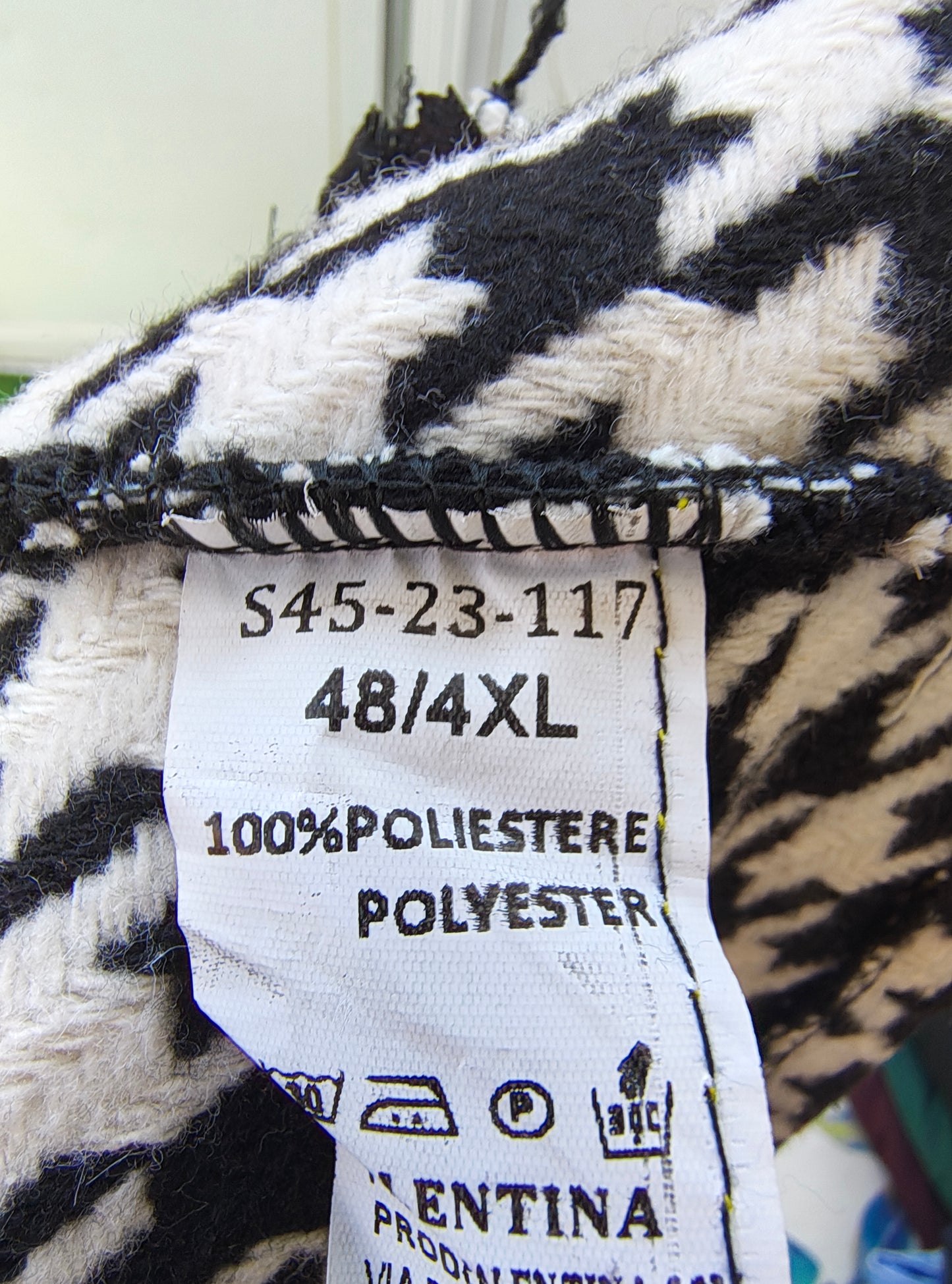 USADO – Chaqueta estampado pata de gallo VALENTINA (Talla EUR 48 / 4XL)