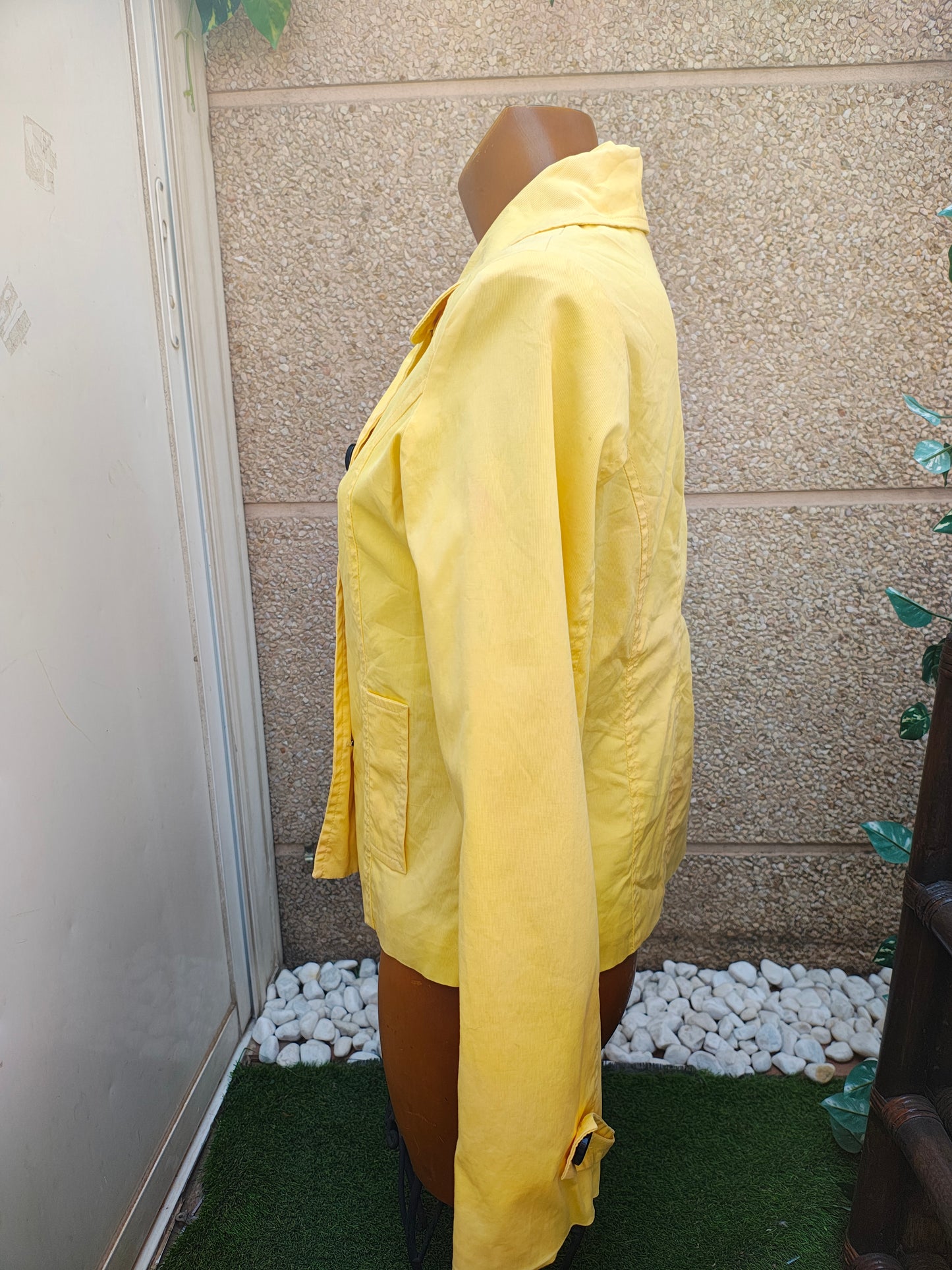 USADO – Chaqueta corta amarilla de botones dobles ZOLA ZEEPER (Talla L)