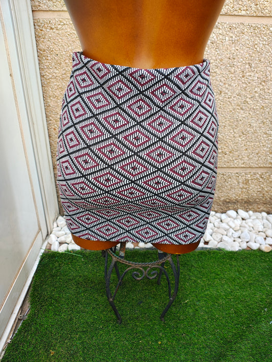 USADO – Falda tubo étnica multicolor ZARA Trafaluc (Talla S)