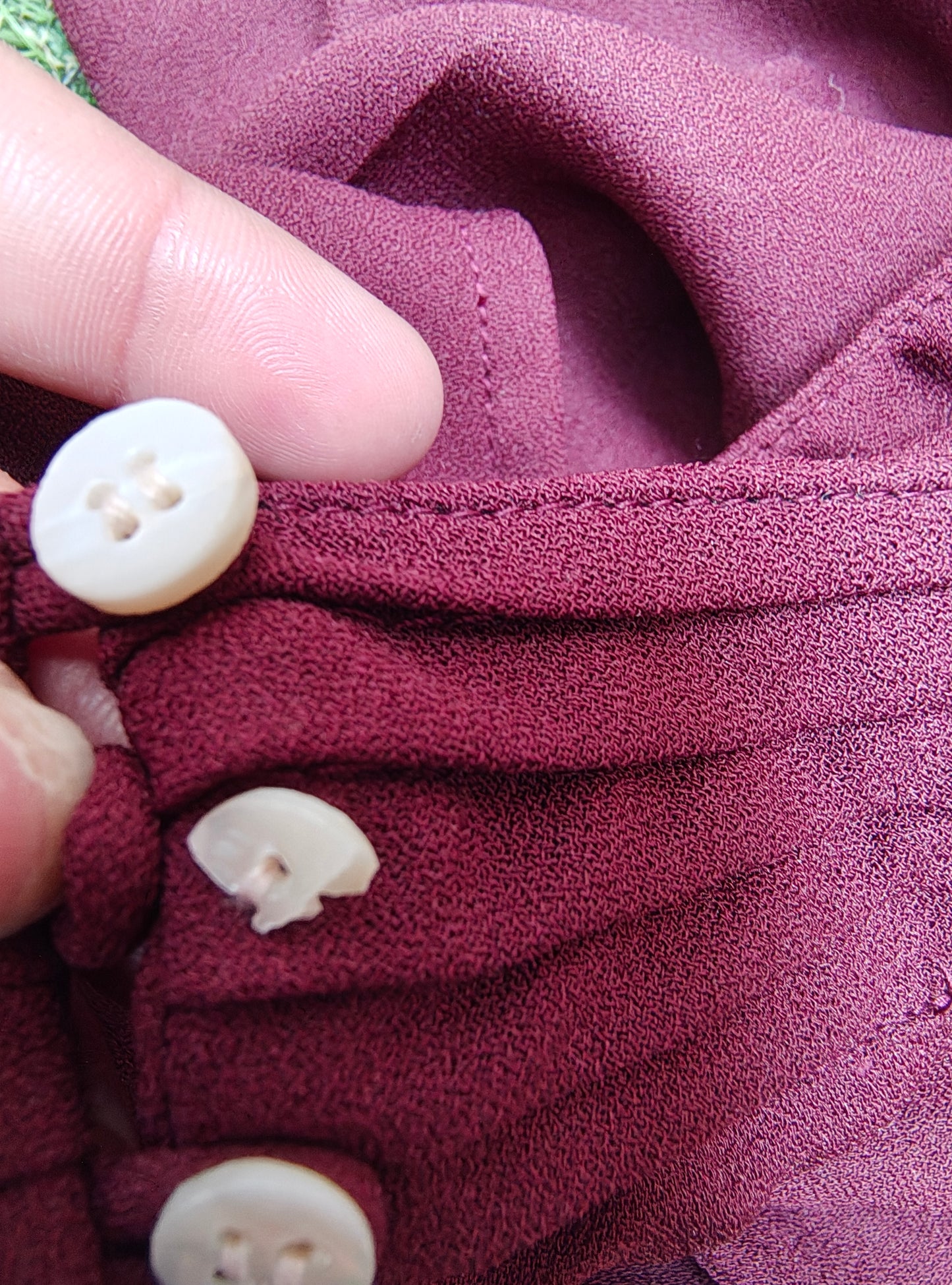 USADO – Blusa sin mangas color burdeos Sfera (Talla M / EUR M)