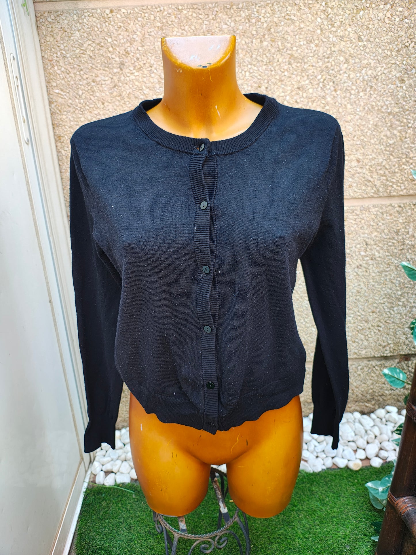 USADO – Jersey negro cropped MONKI (Talla S)