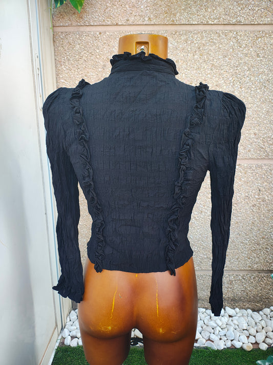 USADO – Blusa negra fruncida con volantes ZARA (Talla S)