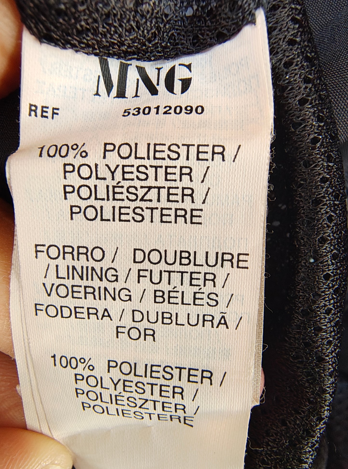 USADO – Cazadora acolchada negra MNG (Talla S)