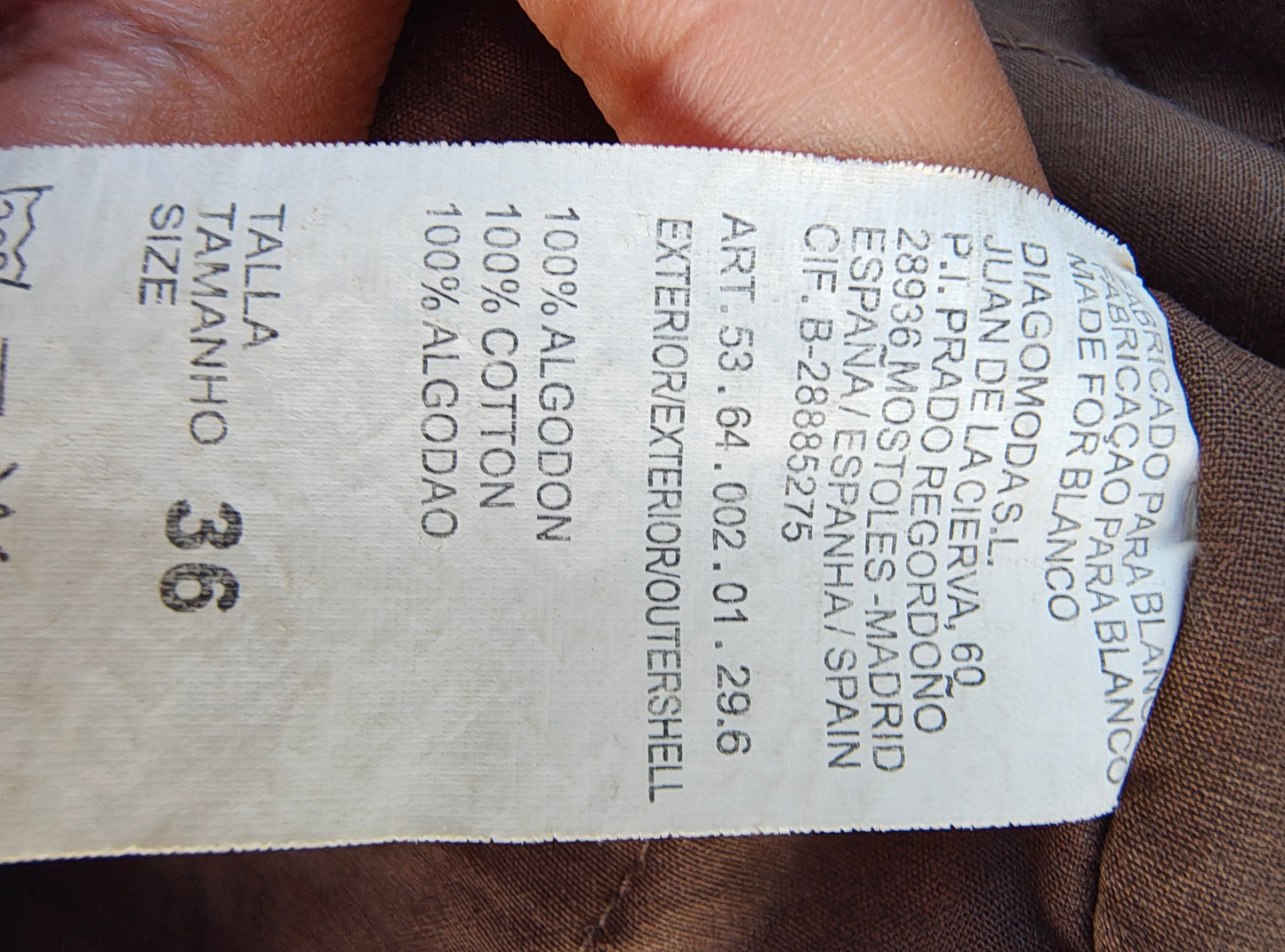 USADO – Parka marrón con capucha BLANCO (Talla 36)